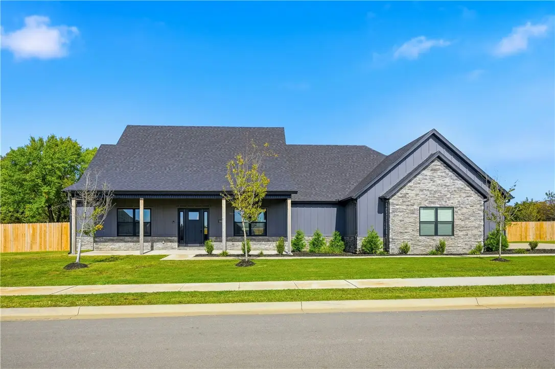 1900 Strong Avenue, Pea Ridge, AR 72751 - Image #1