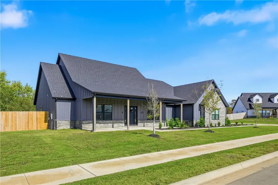 1900 Strong Avenue, Pea Ridge, AR 72751 - Image #2