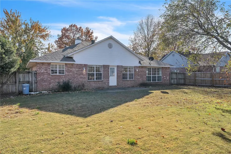 3407 W Mockingbird Lane, Rogers, AR 72756 - Image #2