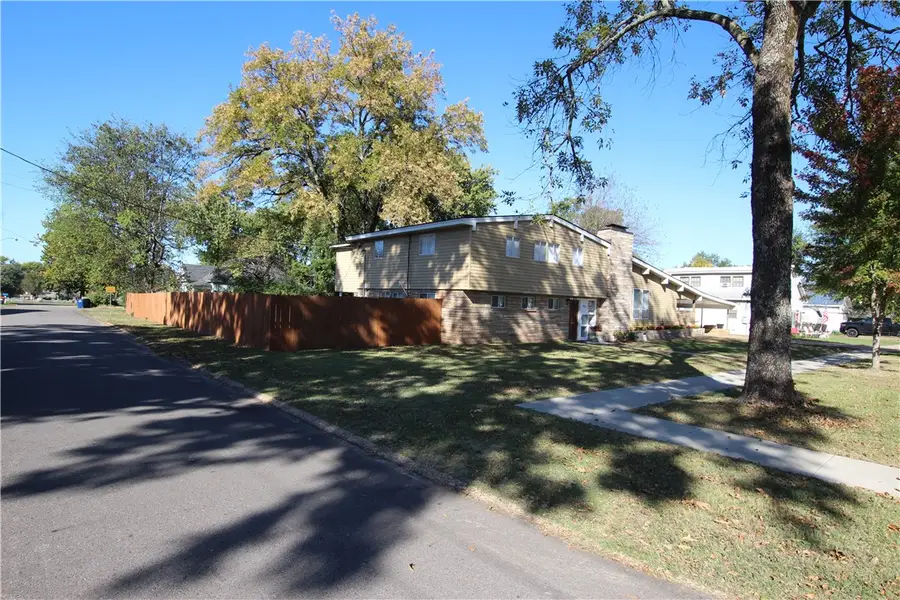 918 S Erie Avenue, Russellville, AR 72801 - Image #3