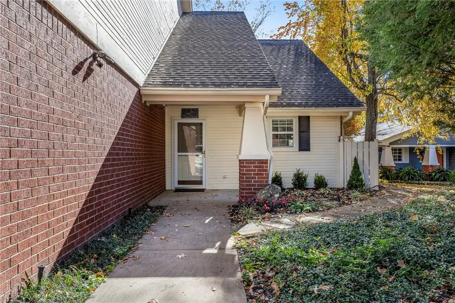 2607 E Joyce Boulevard, Fayetteville, AR 72703 - Image #2