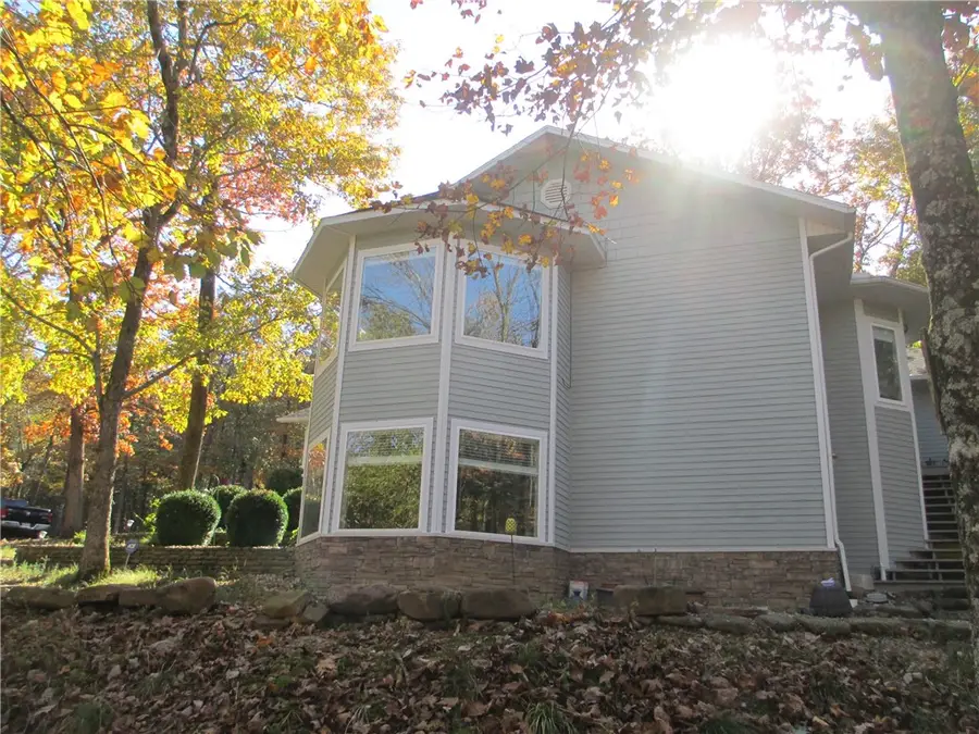 8 Hickory Circle, Holiday Island, AR 72631 - Image #3