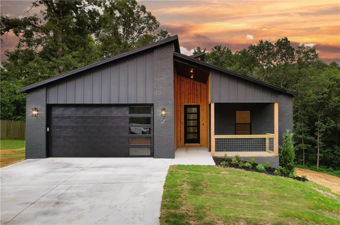 6 Argyll Circle, Bella Vista, AR 72715 - Image #1