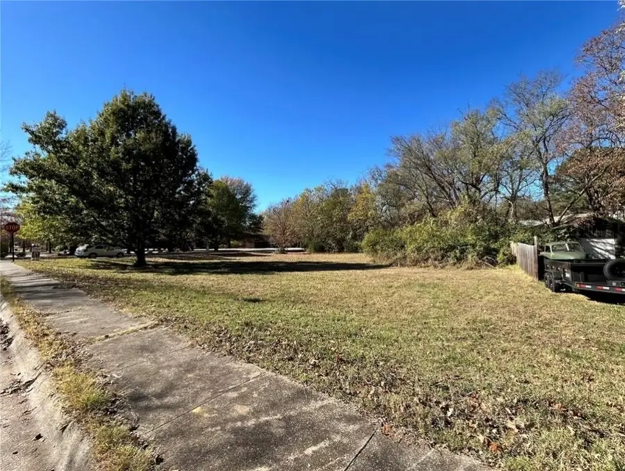 4th Street, Fayetteville, AR 72701 - Image #2