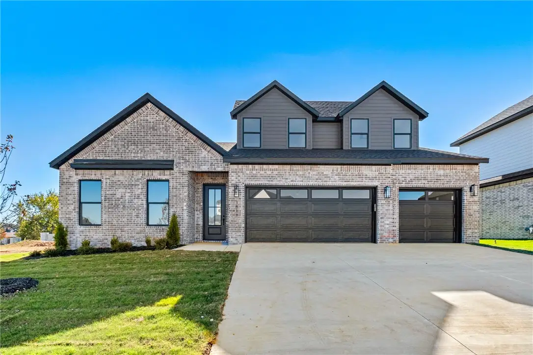 1811 Peacock Road, Centerton, AR 72719 - Image #1