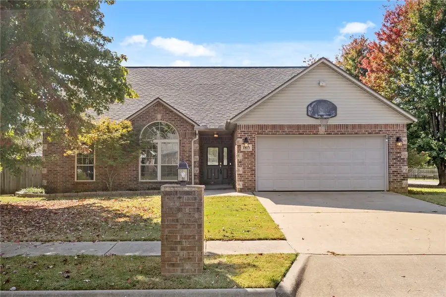 1813 SW Pine Avenue, Bentonville, AR 72713 - Image #2