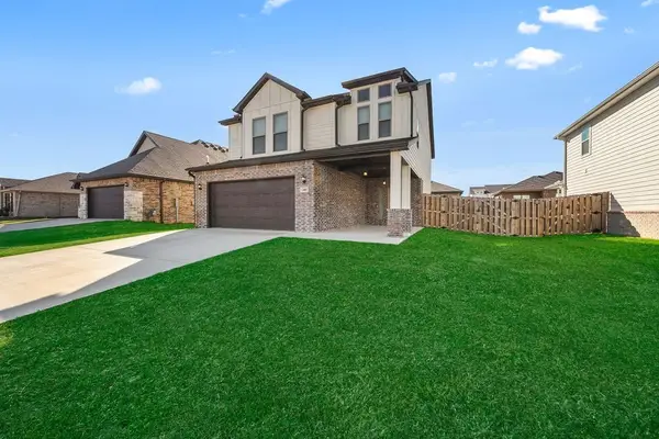 2081 Wildflower Drive, Centerton, AR 72719