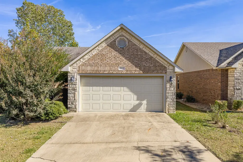 2811 Brighton Court, Fort Smith, AR 72903 - Image #1