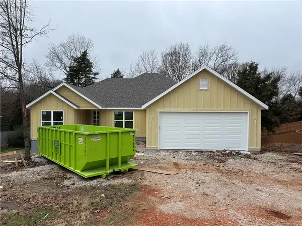 6 Dillow Lane, Bella Vista, AR 72714