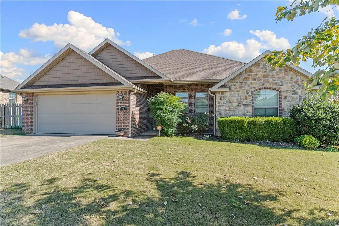 201 Cherokee Street, Lowell, AR 72745 - Image #1