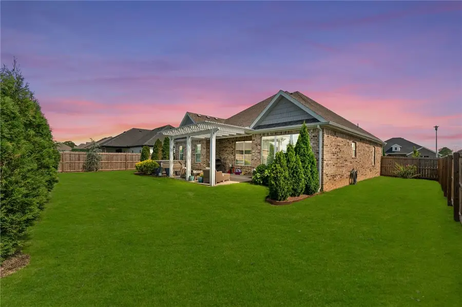 7376 Charlotte Avenue, Springdale, AR 72762 - Image #2