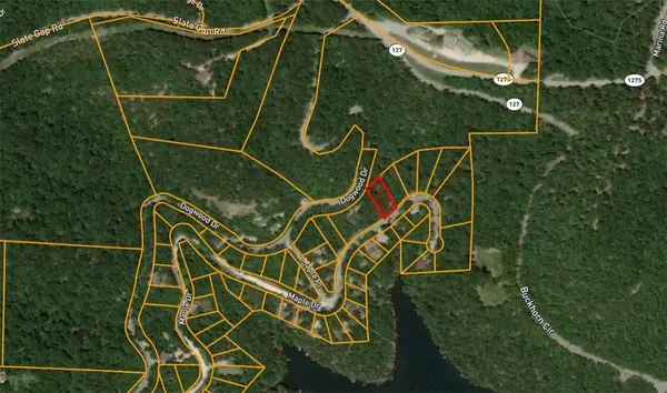 Maple Drive, Rogers, AR 72732