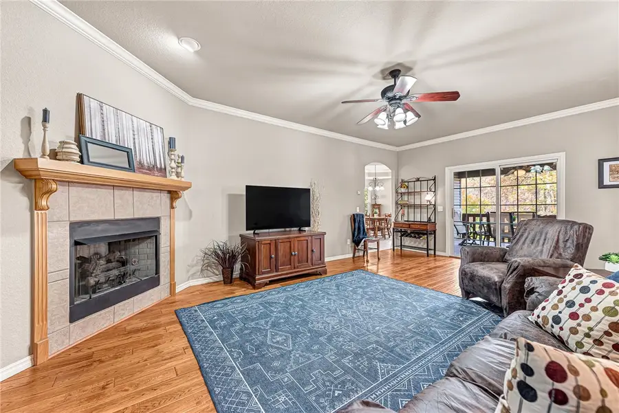 94 Overton Drive, Bella Vista, AR 72714 - Image #3