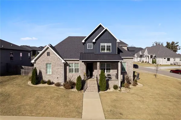 8001 W Bancroft Street, Rogers, AR 72758