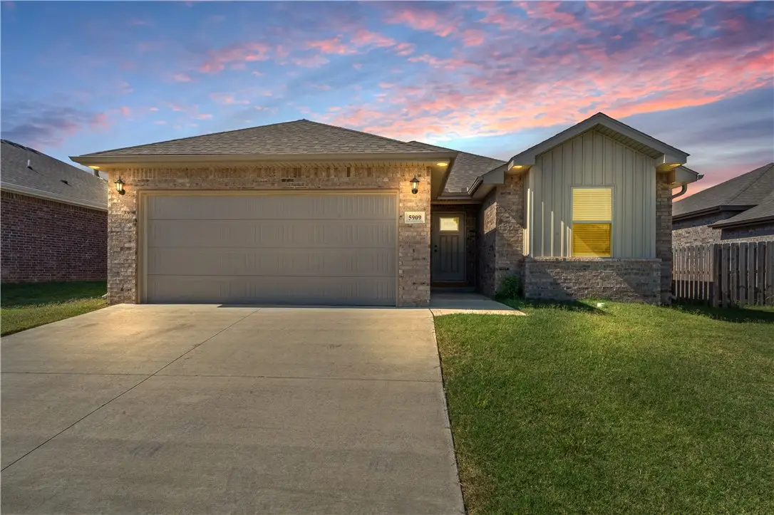 5909 NW Reynolds Street, Bentonville, AR 72713 - Image #1