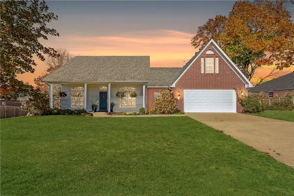 691 Weston Circle, Cave Springs, AR 72718