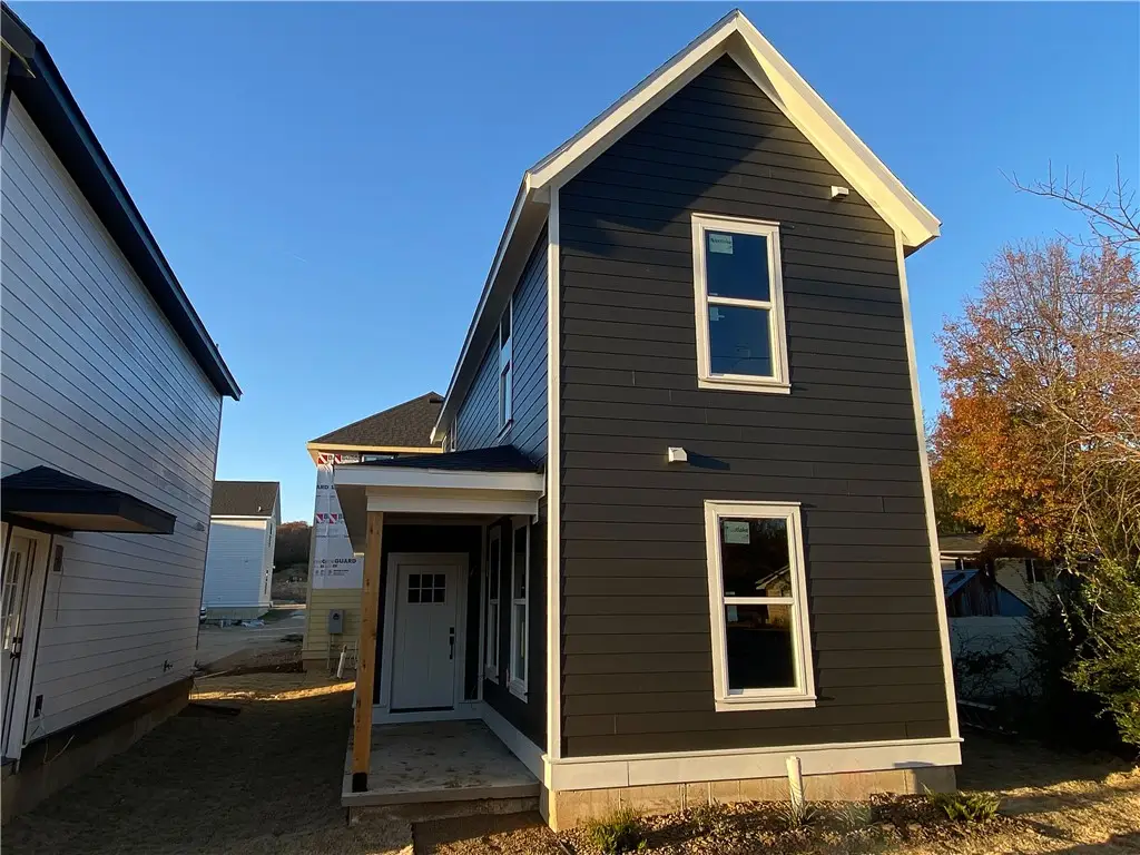 1046 S Laramie Heights, Fayetteville, AR 72704 - Image #1