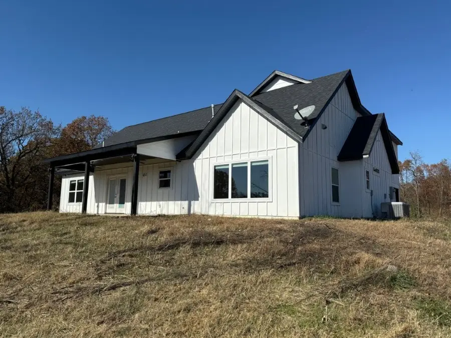 18783 Old Springtown Road, Gentry, AR 72734 - Image #2