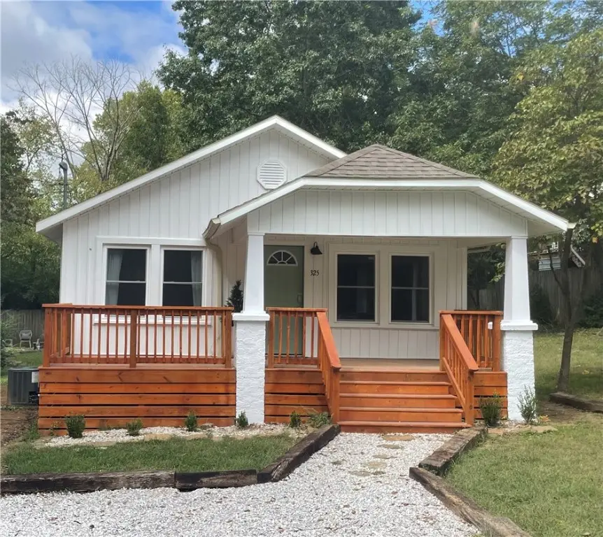 325 S Washington Avenue, Fayetteville, AR 72701 - Image #1