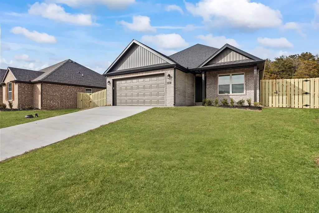 340 W Smith Street, West Fork, AR 72774 - Image #1