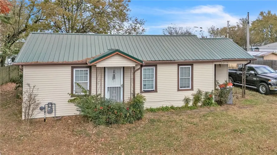 12377 E Sugar Hill Road, Lincoln, AR 72744 - Image #2