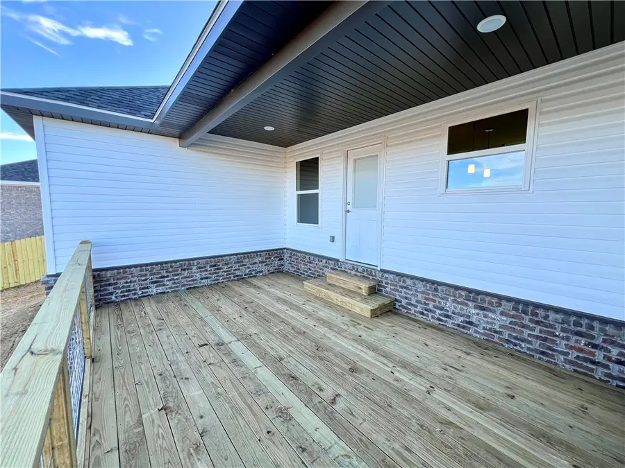 195 Tonya Loop, Huntsville, AR 72740 - Image #3