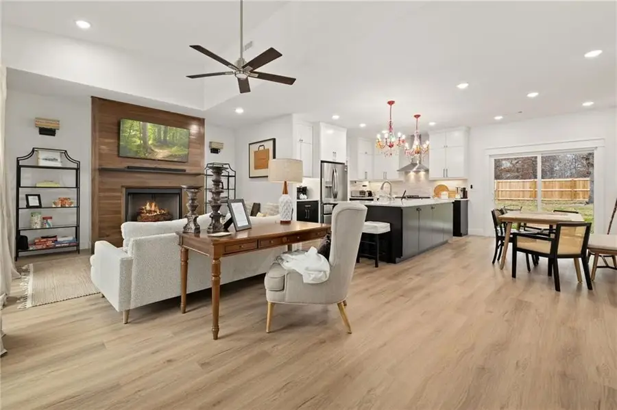 14 Stoneykirk Drive, Bella Vista, AR 72714 - Image #2