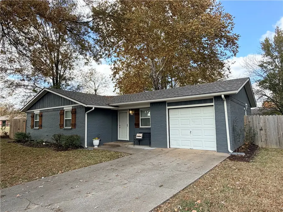1021 Granite Street, Siloam Springs, AR 72761 - Image #3