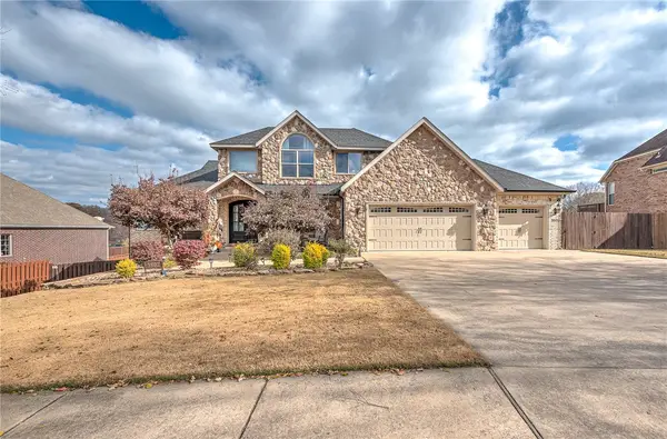 3802 NW Riverbend Road, Bentonville, AR 72712