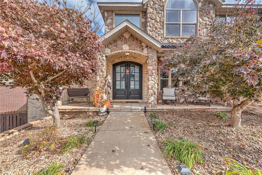 3802 NW Riverbend Road, Bentonville, AR 72712 - Image #2