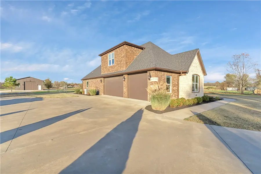 1678 Arbor Acres Avenue, Tontitown, AR 72762 - Image #3