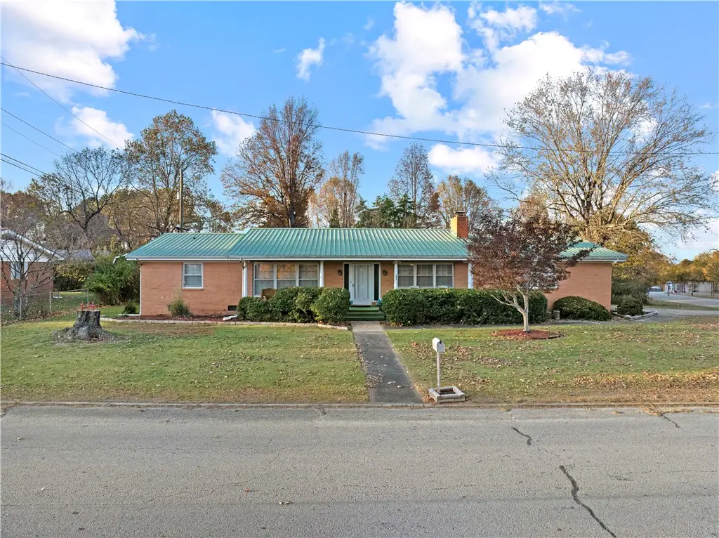 503 Skyline Drive, Harrison, AR 72601 - Image #1