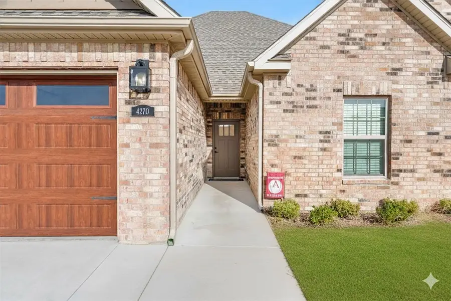 4270 W Buckaroo Street, Fayetteville, AR 72704 - Image #2