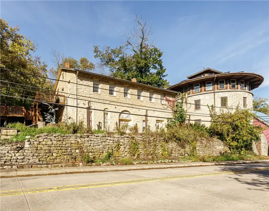75 Hillside Avenue, Eureka Springs, AR 72632 - Image #2