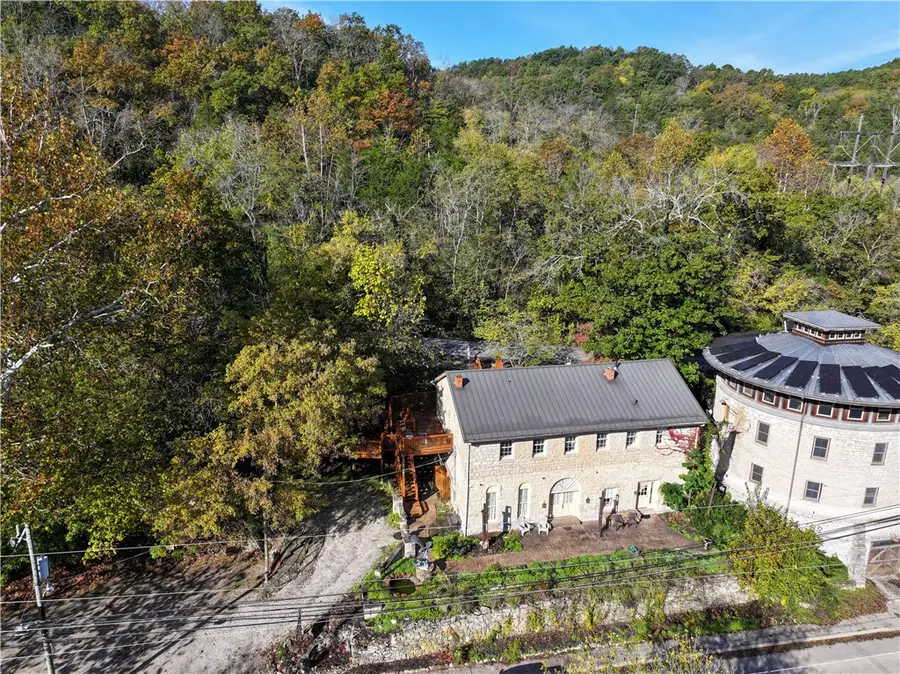 75 Hillside Avenue, Eureka Springs, AR 72632 - Image #3