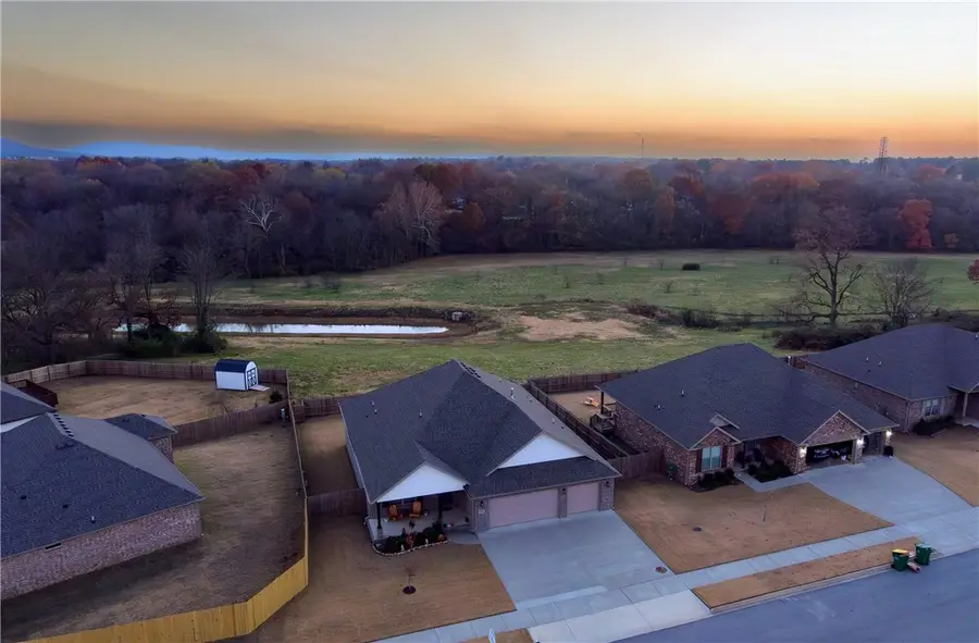 115 W Pitts Street, Farmington, AR 72730 - Image #2