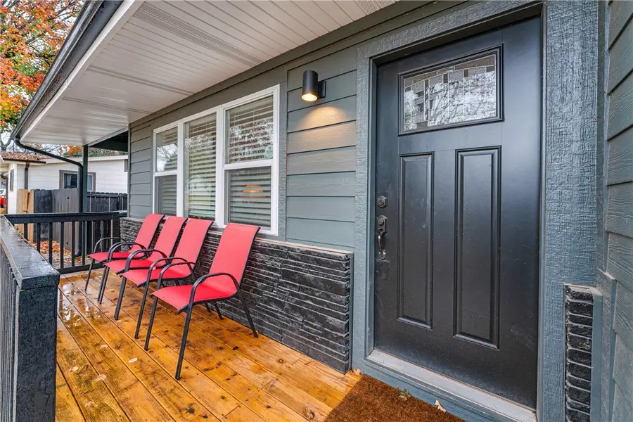 101 E Bertha Street, Fayetteville, AR 72703 - Image #3