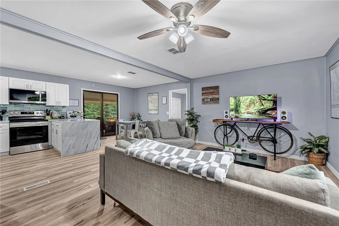 6 Ipswich Drive, Bella Vista, AR 72714 - Image #1