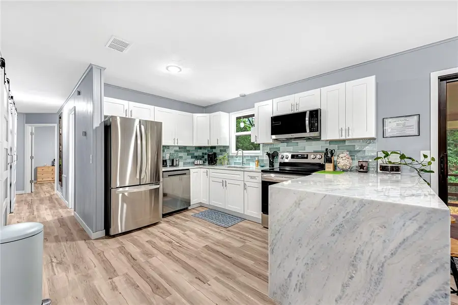 6 Ipswich Drive, Bella Vista, AR 72714 - Image #2