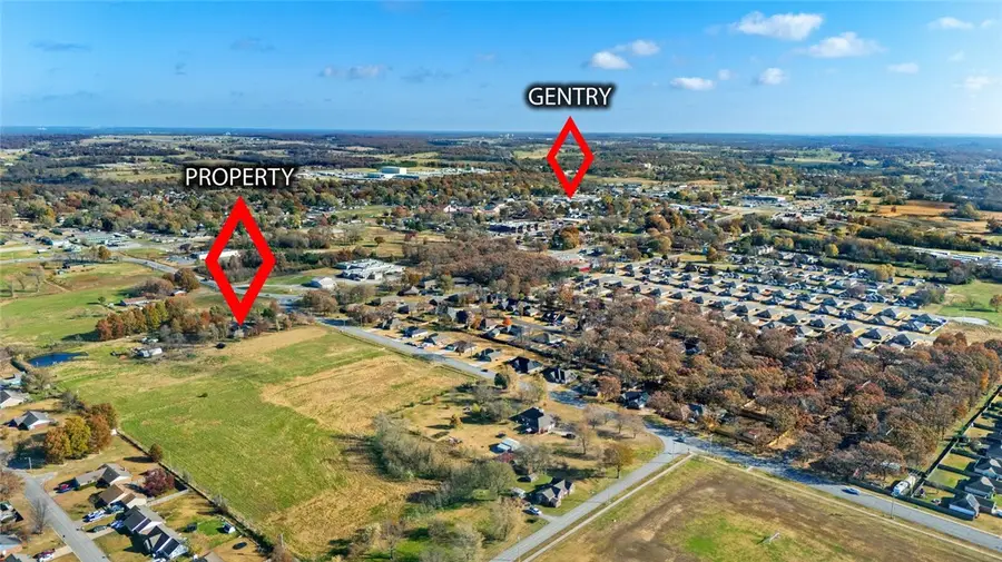 399 Pioneer Lane, Gentry, AR 72734 - Image #3