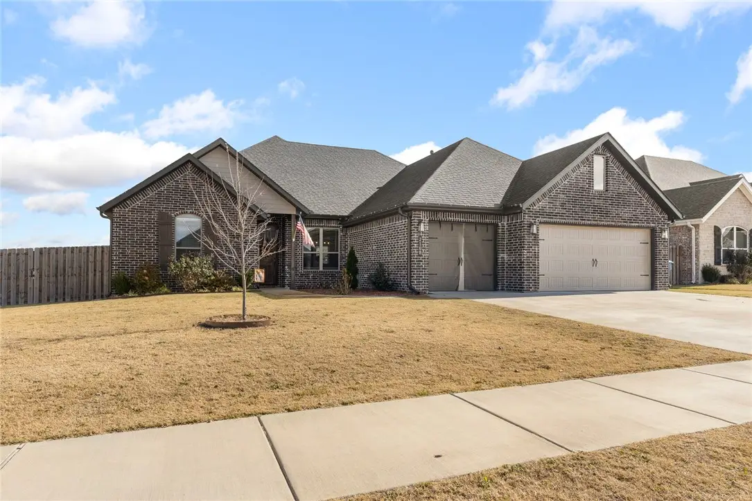 2108 W Abbott Lane, Pea Ridge, AR 72751 - Image #1