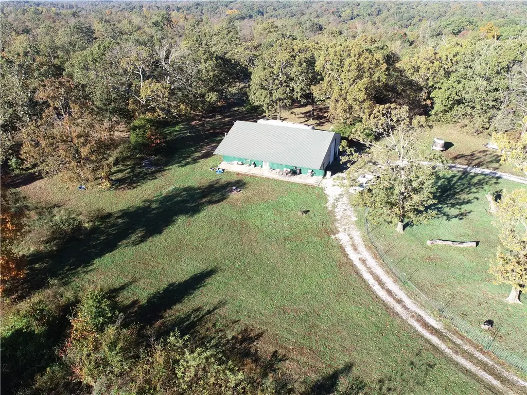 11138 Georgia Flat Road, Gravette, AR 72736 - Image #1
