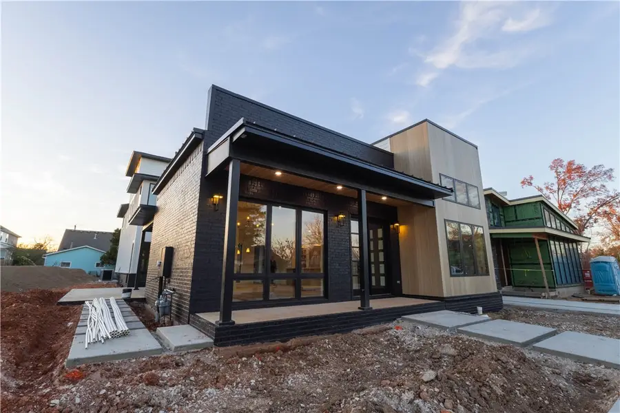 212 Sw Glover Street, Bentonville, AR 72712 - Image #2