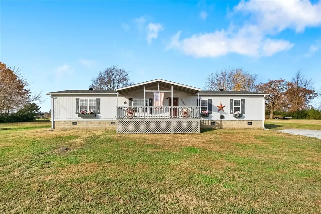 1991 Colcord Avenue, Colcord, OK 74338 - Image #1