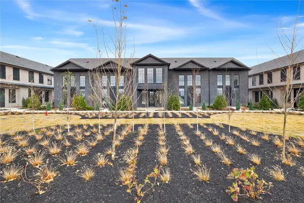 4613 S 47th Street, Rogers, AR 72758