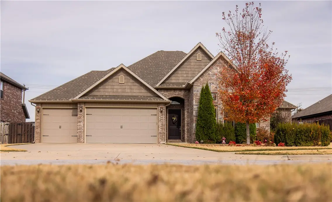 5805 W Murfield Drive, Rogers, AR 72758 - Image #1