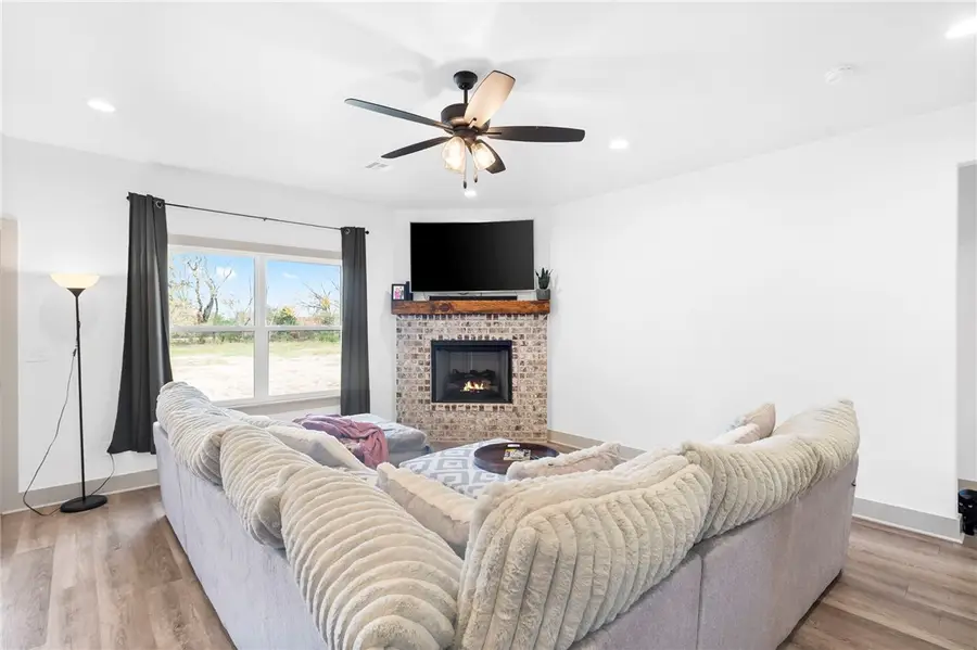 601 E Lake Francis Drive, Siloam Springs, AR 72761 - Image #3