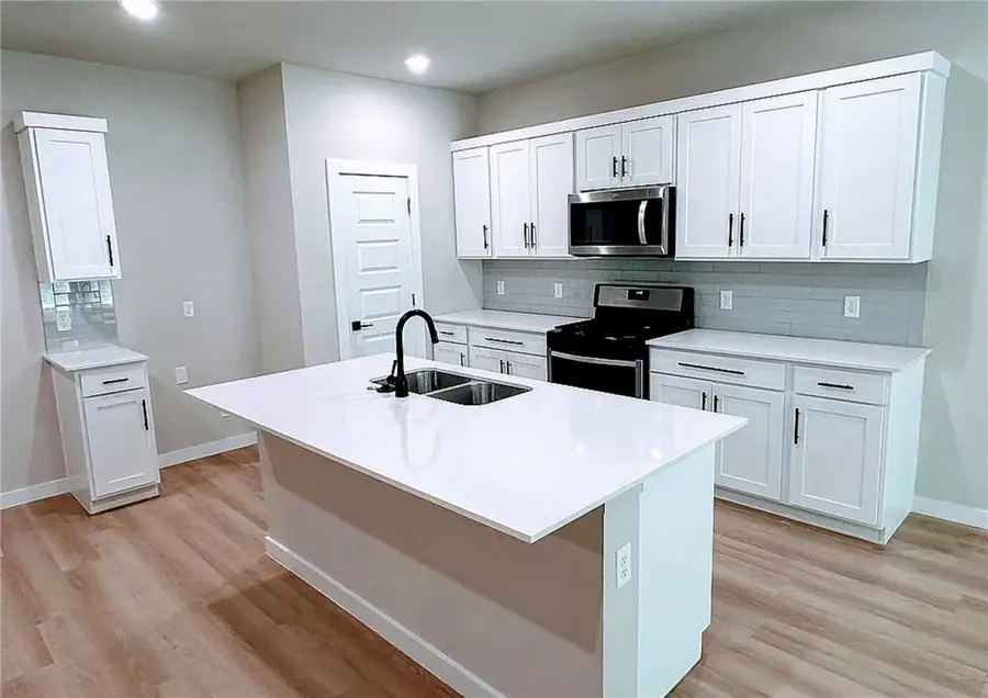 2221 S 9th Street, Rogers, AR 72758 - Image #3