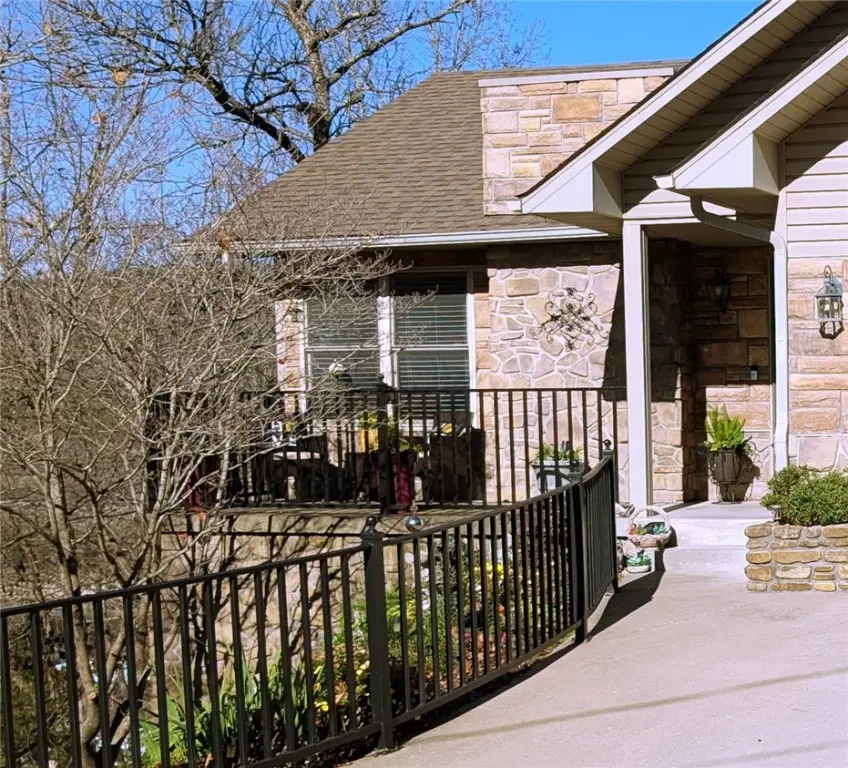 7 Larkspur Lane, Holiday Island, AR 72631 - Image #2