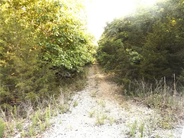 Lot 16 Blk 6 Antler Pass, Henderson, AR 72544